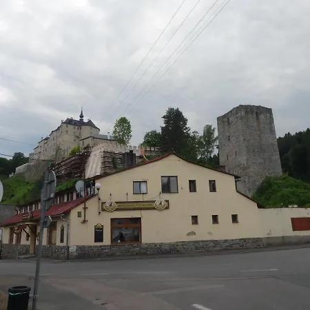 U Janatů S Ubytováním Cestin