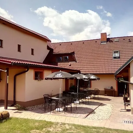 U Janatů S Ubytováním *