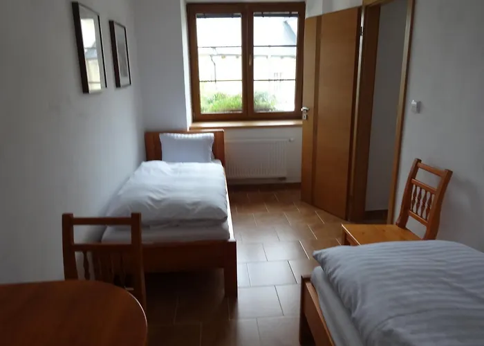 U Janatů S Ubytováním Cestin