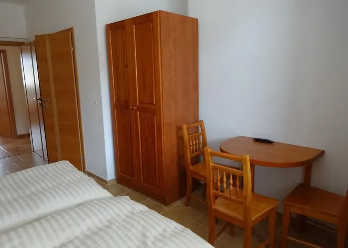 Inn U Janatů S Ubytováním *