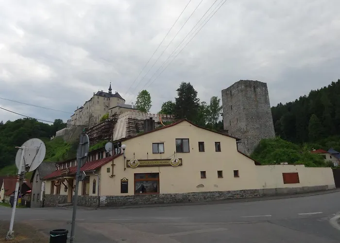 U Janatů S Ubytováním Cestin
