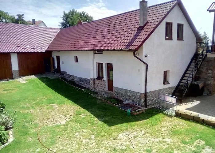 U Janatů S Ubytováním Inn *